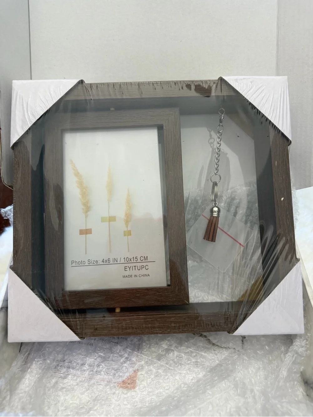 Woodgrain Photo Frame with Brown Finish